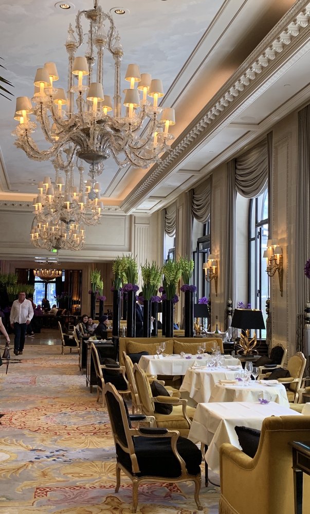Four Seasons Hôtel George V